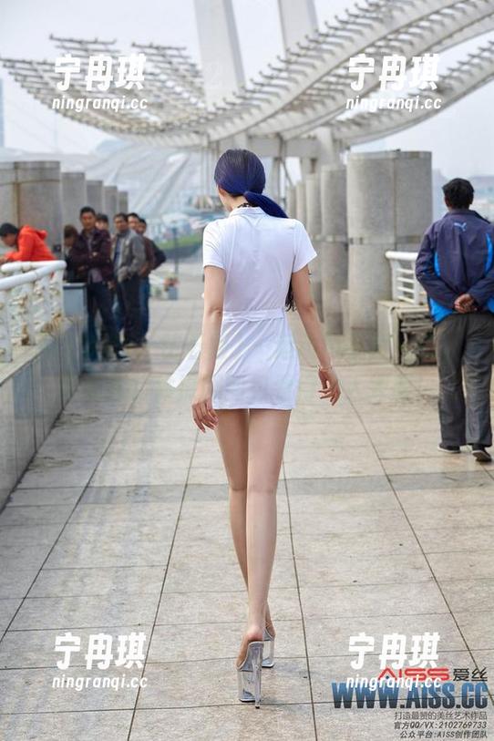 AISS爱丝(钻石版) - 运动风不止一点，松果儿的体操服图包看得让人捧腹！