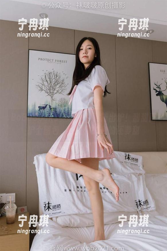 BoBoSocks袜啵啵-甜甜圈 BoBoSocks袜啵啵 - 更新出炉!甜甜圈护士图包,她比你想象的还要甜