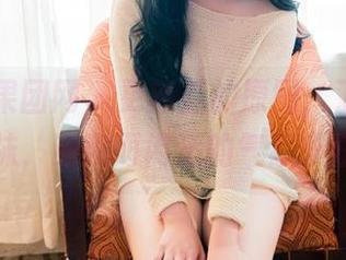 GIRLT果团网 – 更新后的原图,丁晓楠和她的棉袜,随意而闲适的气息扑面而来。