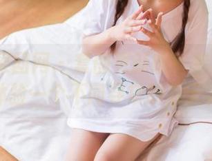 GIRLT果团网 – 套图更新啦!龚玥菲带你体验一个不同寻常的夏天。