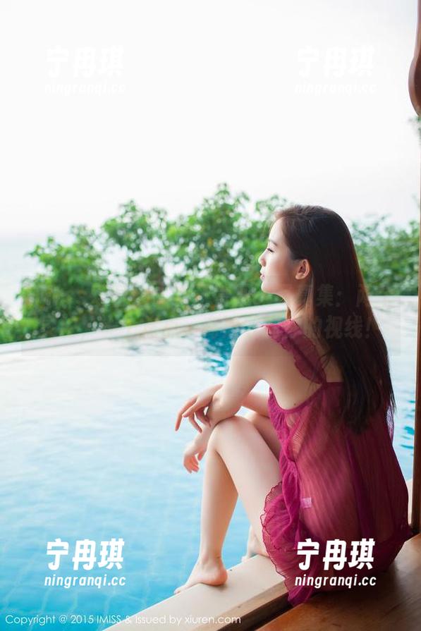 IMiss爱蜜社-方子萱 IMiss爱蜜社 - 方子萱双人写真集:两个灵魂,一个焦点,高清收割你的视线!