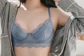 “我在办公室”——Jenny(정제니)的精选写真集，工作之外的淡淡挑逗。