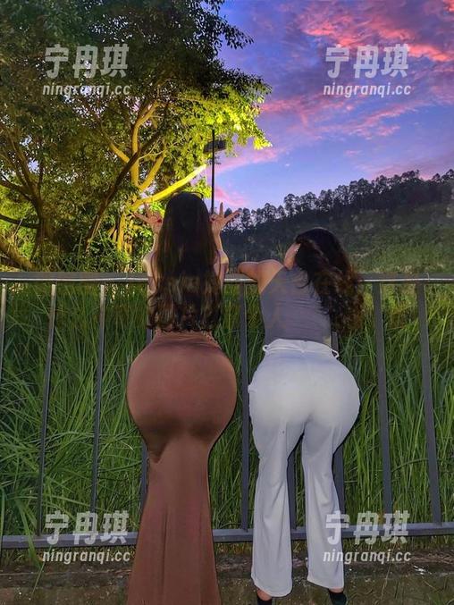Jessie婕西 微密圈 - Jessie婕西的天台在线:这是什么神奇的图片?真令人ворот煩忧