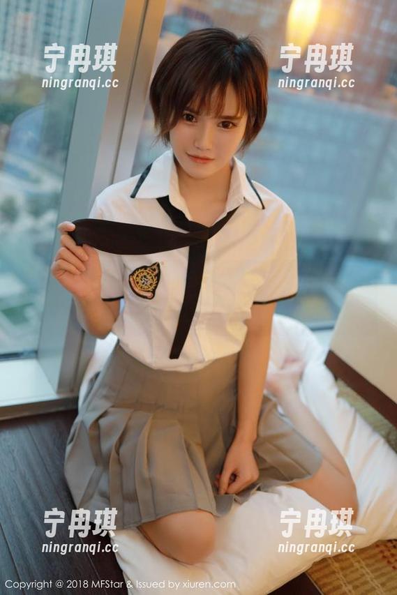 MFStar模范学院-韩子萱mm MFStar模范学院 - 就是在看在线写真的时候,被韩子萱mm的牛仔裤愣住了。