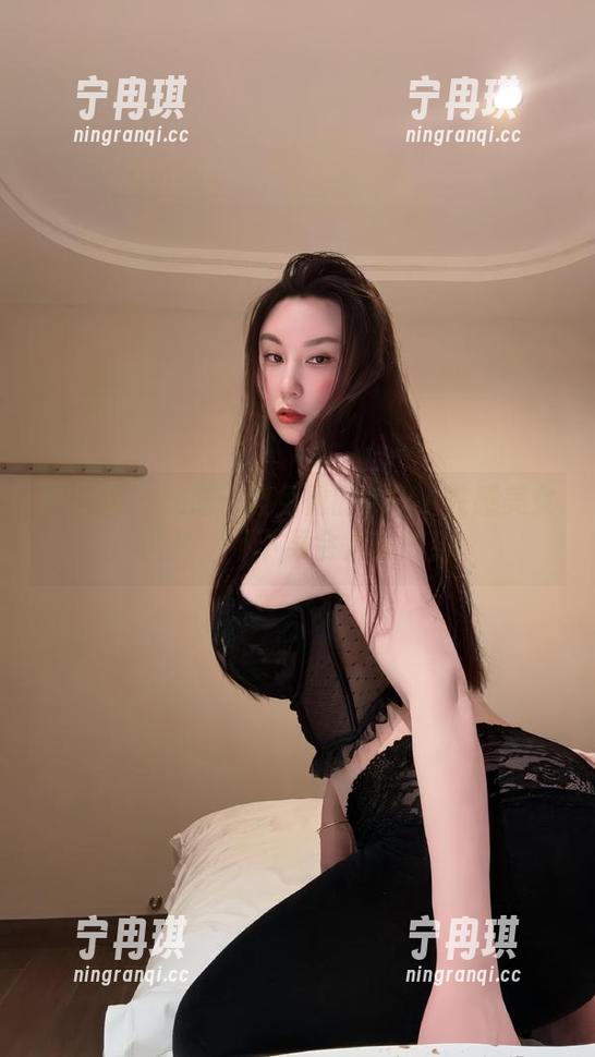 MIYA 微密圈 - 又是一波免费的MIYA性感美女图片,不下载会后悔的!