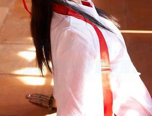 MiiTao蜜桃社 – 温柔在线,许思铭的作品里总有种小小的反叛。