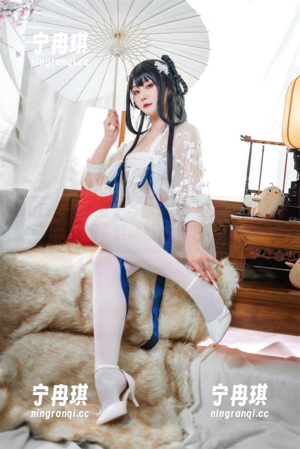 Natsuko夏夏子 Natsuko夏夏子与你共享:这份家庭教师美图,能嗨翻整个周末!
