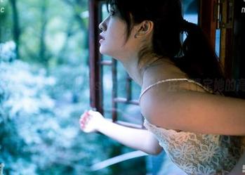 PDL潘多拉 – 女神杨晨晨sugar出没！注意锁定她的高清名片