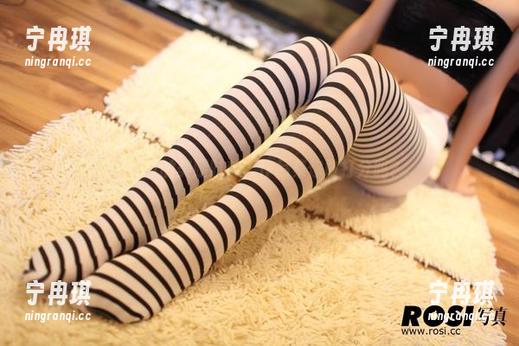 ROSI写真 ROSI的美腿时刻,作品集你敢打分吗?
