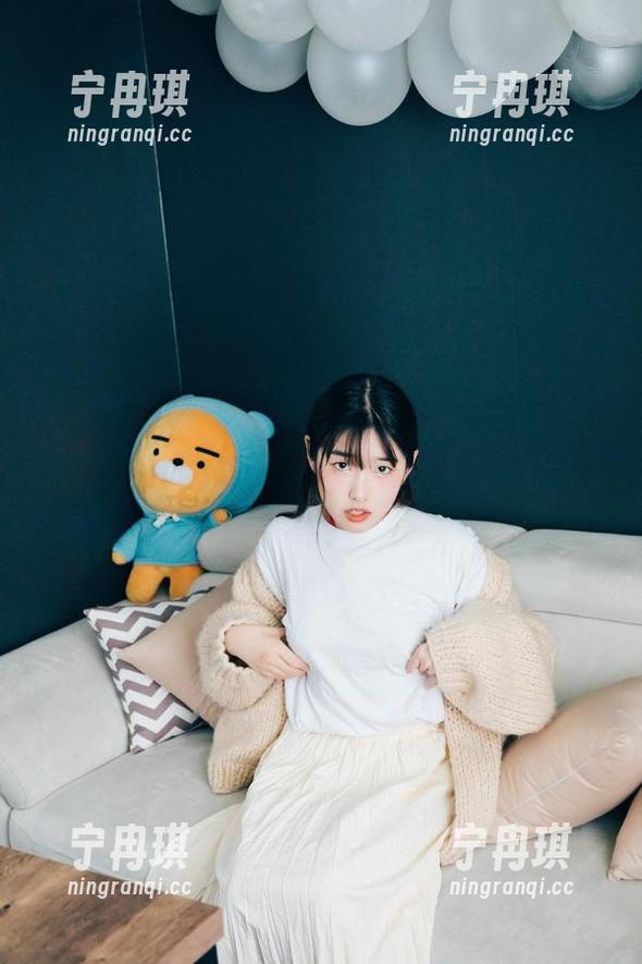 “粉色”：Sonson(손손)最新作品集，你能想到草莓吗？