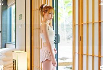 TGOD推女神 – 不可思议的组合!看娜依灵儿穿丝袜制服,高清原图直接给炸裂。