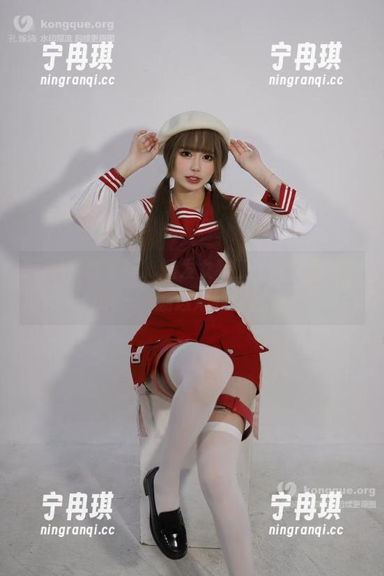 Tina很妖孽呀 Tina很妖孽呀,短发女特工,敢打敢拼,也敢晒——剧透她的作品集分享