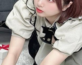在线戳进来瞧瞧，Tomiko(とみこ)的原图和竞泳水着，欢迎参加这场水中的派对！