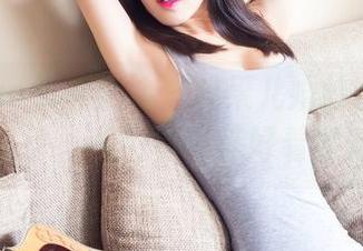 TouTiao头条女神 – 松果儿婚纱合集：婚礼？谁在乎，我们都在等好看的套图啊！