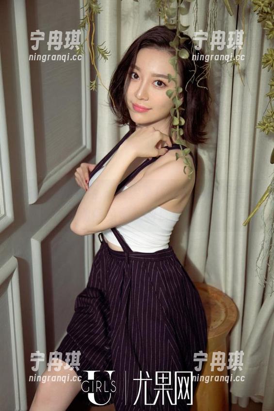UGirls尤果网-霓梓心 UGirls尤果网 - 别羡慕!霓梓心的日常,助你免费蹭到资源!