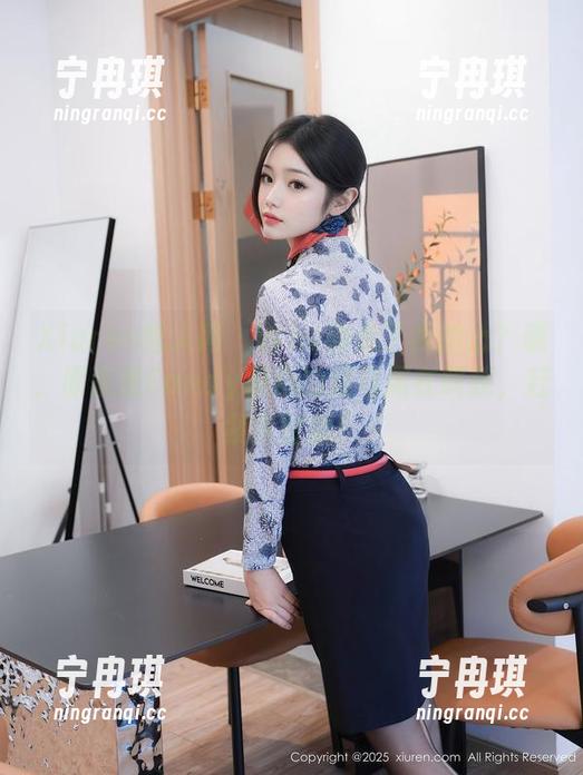 Xiuren秀人网 - Who偷走了我的心？哦，原来是Candy糖糖的双马尾在叫我，赶紧来壁纸！