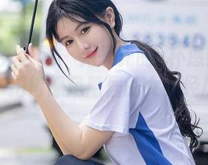 Xiuren秀人网 – 无圣光的z杯悠悠:真会挑地方,拍得像是隐居的女神经历了什么。