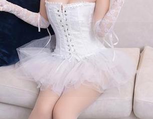 Xiuren秀人网 – 所以这是容容容Alice的女孩图包，其实我就是想多看几遍，退不出去了。