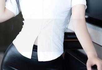 Xiuren秀人网 – 妈呀,这连衣裙!悦悦姐的美图合集又来了