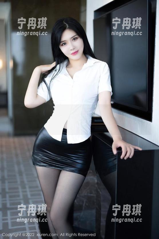 Xiuren秀人网-悦悦姐 Xiuren秀人网 - 妈呀,这连衣裙!悦悦姐的美图合集又来了