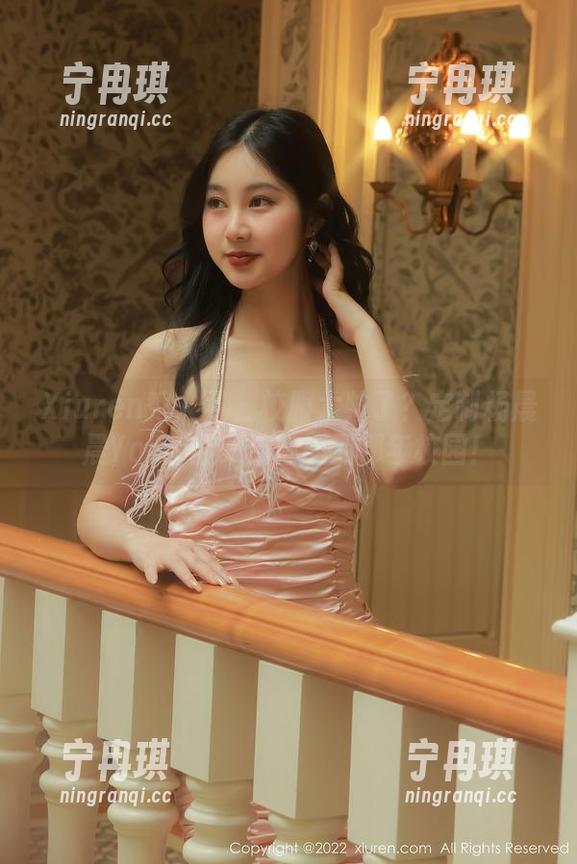 Xiuren秀人网-杨晨晨Yome Xiuren秀人网 - 校服太帅了?定制杨晨晨Yome图集带你回到那年校园!