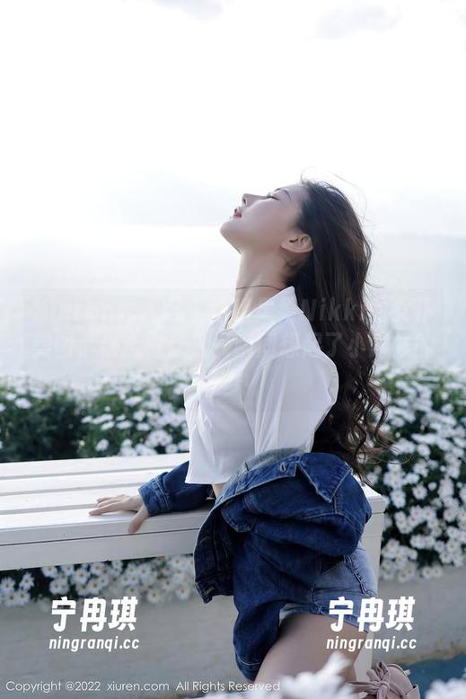 Xiuren秀人网 - 这组果果Nikki的女仆美图，精选得让人一瞬间想起了小时候的梦