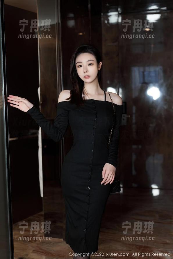 Xiuren秀人网-欧阳若依 Xiuren秀人网 - 无圣光下的欧阳若依:体操服的另一种可能性——快来看图包!