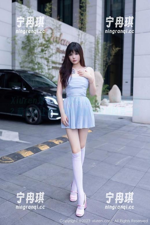 Xiuren秀人网-萌白酱 Xiuren秀人网 - 你以为私房图包只有美?萌白酱让你领略到俏皮小姐姐的另一面!