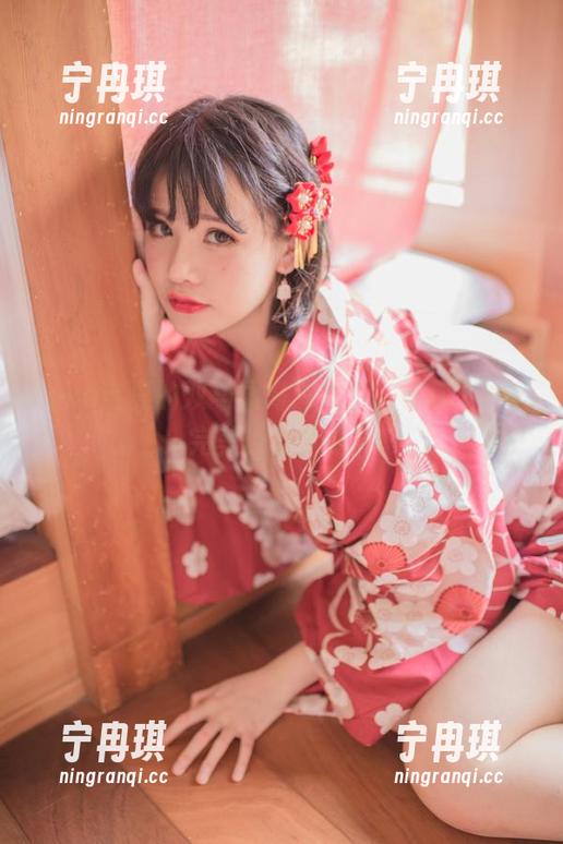 Yoko宅夏 Yoko宅夏的双马尾高清大片,等你下载,完美少女梦成真
