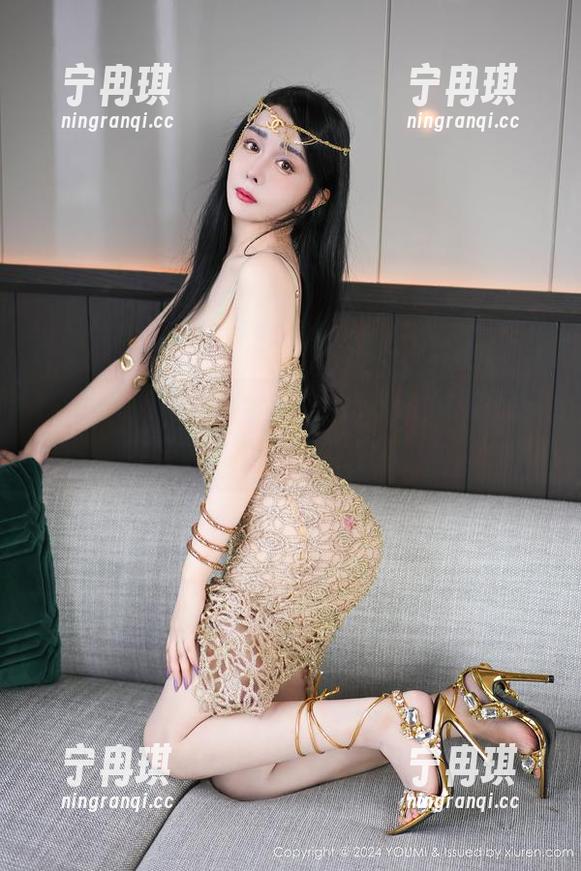 YouMi尤蜜荟-小海臀Rean YouMi尤蜜荟 - 小海臀Rean的内衣风暴,分享无法言说的“柔软”时刻