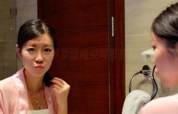 pans – 别眨眼!梦梦清纯尖叫着在我们的美图里亮相
