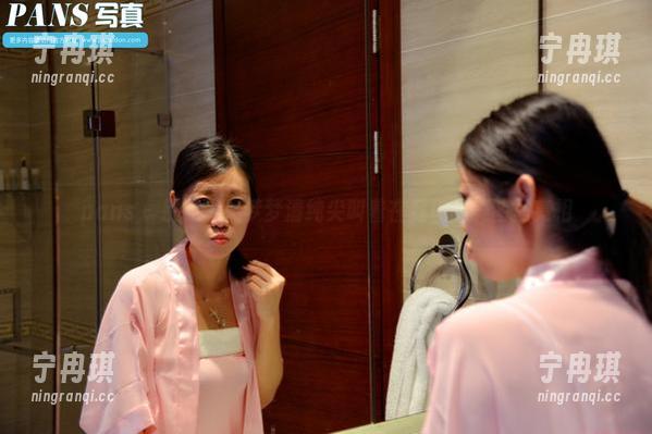 pans-梦梦 pans - 别眨眼!梦梦清纯尖叫着在我们的美图里亮相