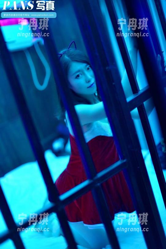 pans-雯雯 pans - 女孩变身秀:雯雯的不完美美图也太真实了吧!
