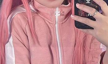 roroki骷髅姬的品味不一般,酒吞和服在高清中展现了另一种神秘气息。