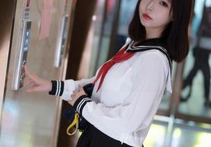yuuhui玉汇的私拍：毛衣和她的缤纷小心思