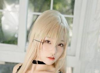 原图速递：与七七娜娜子同框，奶牛竟然出镜了？