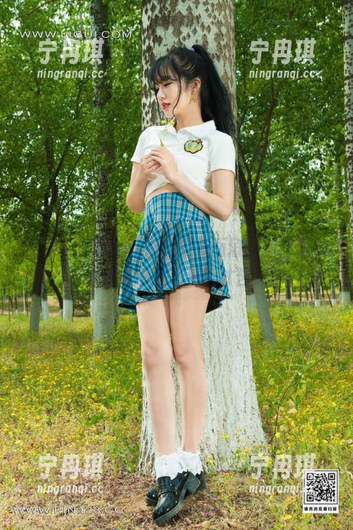 丽柜-伊园 丽柜 - 伊园的最新镂空双面剧,图集里的人都在争先恐后秀才艺。
