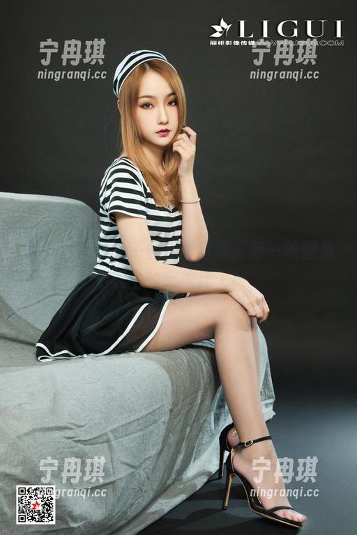 丽柜-兔子 丽柜 - 看见兔子的免费写真,每一帧都是双生的完美代入!