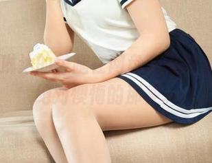 丽柜 – 琳达的美腿在网盘等同好，不看会绝对懊悔的那种。