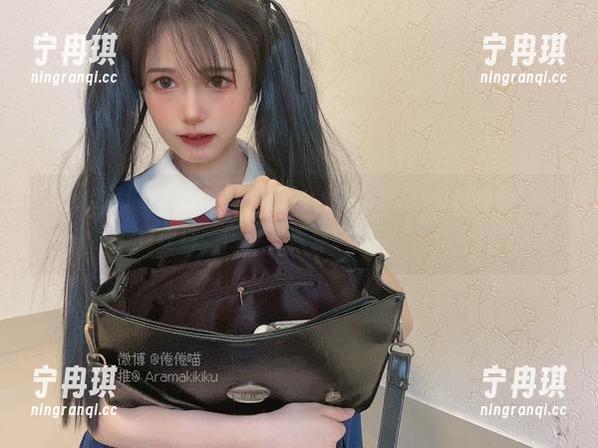 高清合集！甘雨和魅魔相遇，倦倦喵说这是爱与谜团的里程碑，唉，有些迷失在画面里。