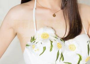 克拉女神 – 菲菲的高清圣诞作品集,像雪花一样轻盈飞舞