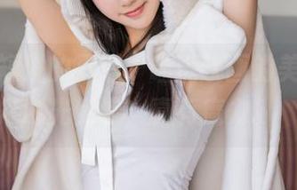 复古里短发的灵动，喵糖映画的美图令人时光倒流，真有魔力。