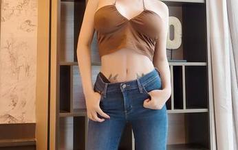 嗲囡囡 – 伍月yuer倾情奉上图包：“肉丝”让你目不转睛，快来看！
