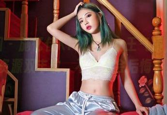 嗲囡囡 – 施忆佳KITTY的女王气质，图集+资源双丰收，不看你会后悔哦！
