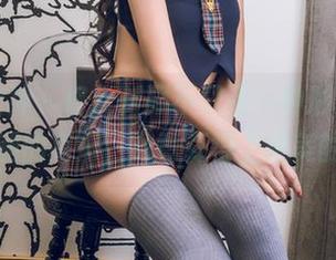 头条女神 – 修女制服不只是一种形象,下载王一涵的高清,那真算得上是美的超能力