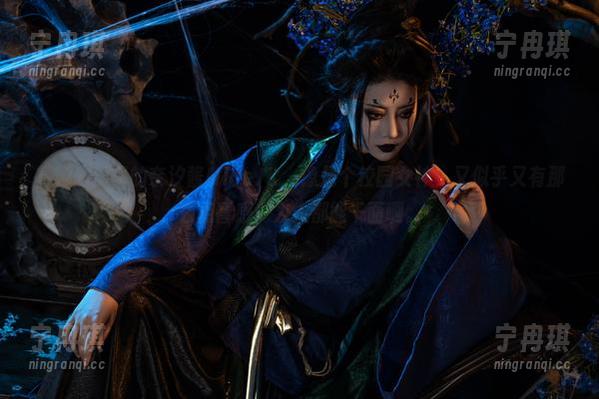 奈汐酱Nice 高清图册里的奈汐酱NiceJK,像是个校园女神,又似乎又有那么点喜感,人人都能千面啊。