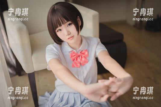 宅夏yoko 躲在宅夏yoko的温柔写真集里,不需要急着走,慢慢品味就好。