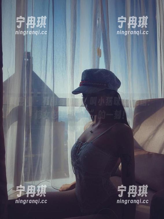 微密圈 - 有图有真相，叫小猫咪ck相信：修女也需要“喵”的一刻！