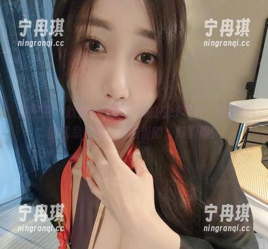 小玉吃果冻 微密圈 - 欣赏小玉吃果冻的在线写真,被软萌的气息包围,真的假的,好梦想!