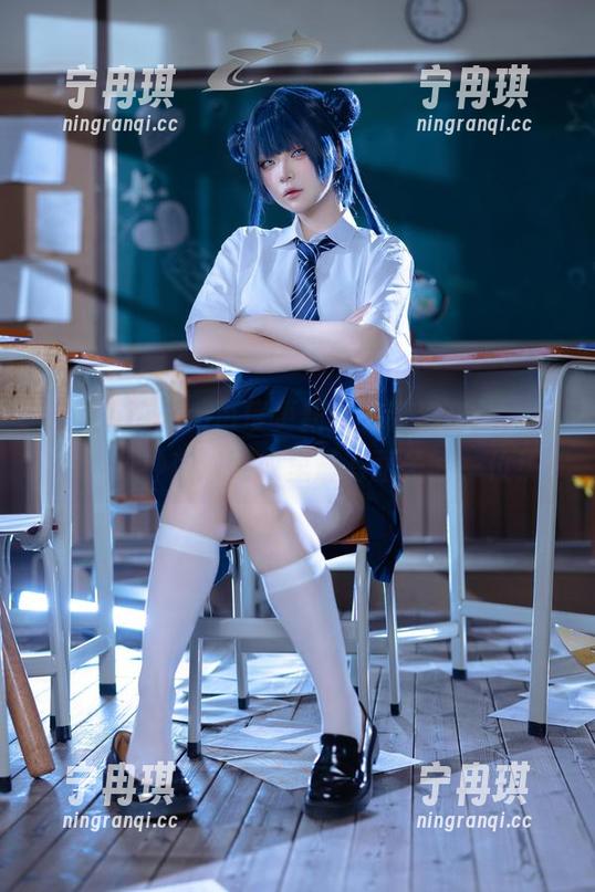 屿鱼yukako 屿鱼yukako再度更新,金装猫猫头,让你分分钟变成猫奴里最有面子的一位!